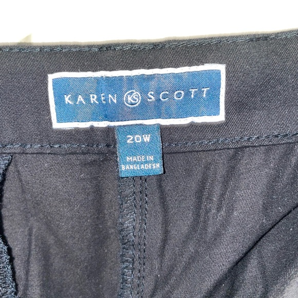 Karen Scott Women's Plus Size 20W Button trim Cuff Black Capri Pants - Picture 3 of 4